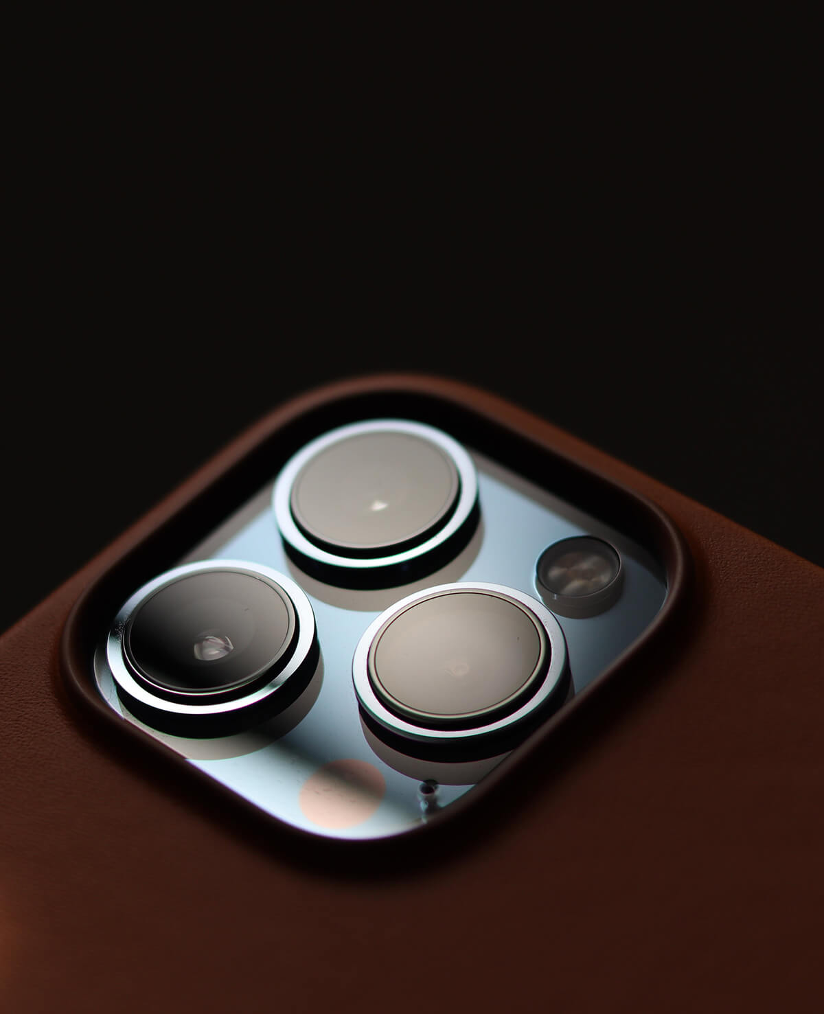 iPhone 15 Pro — изображение 2